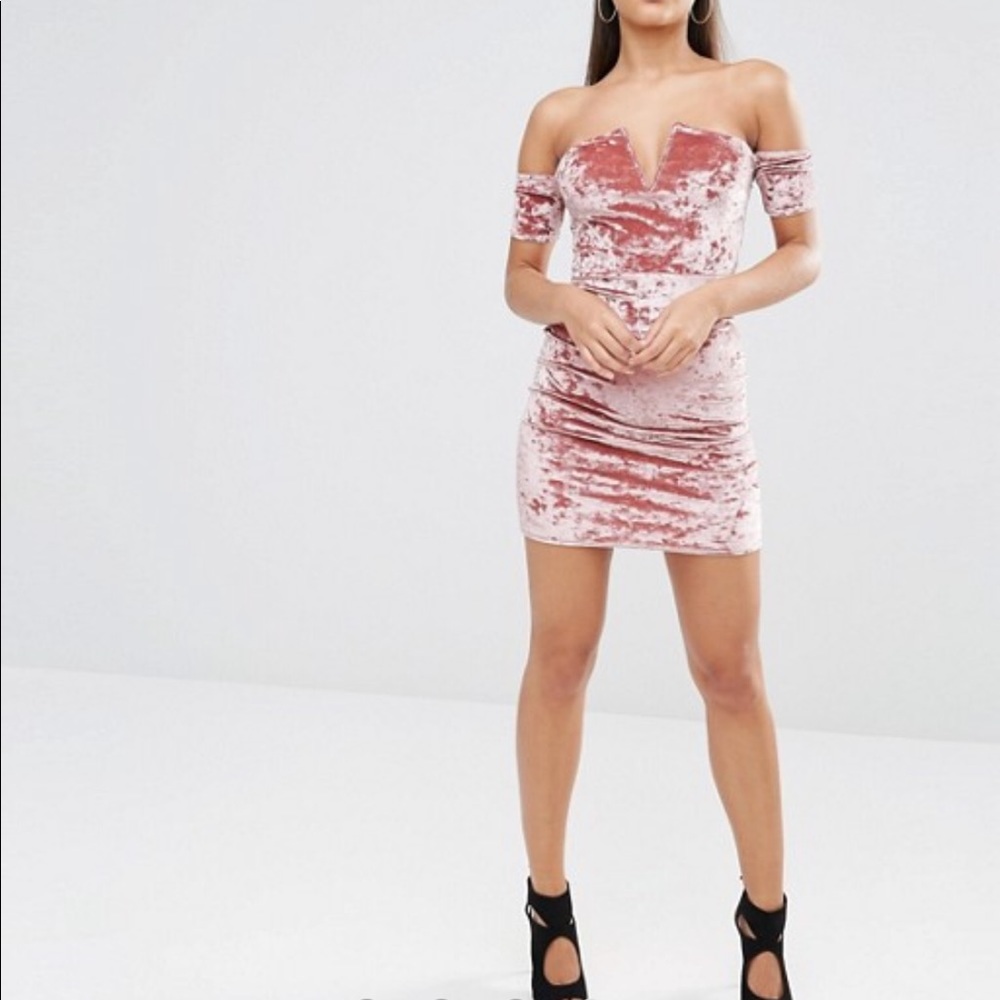 Missguided crushes velvet bardot mini dress